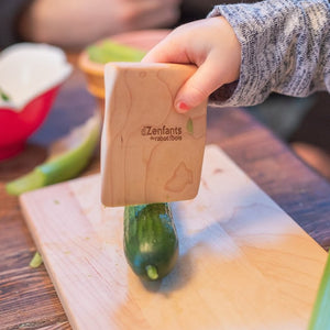 
                  
                    Couteau en bois pour enfants résistant et fait au Québec
                  
                