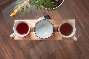 
                  
                    Planche en bois pour le service du thé
                  
                