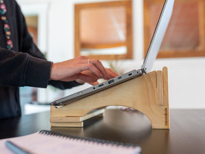 Support ordinateur portable design et ergonomique en bois