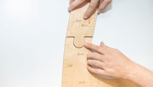 
                  
                    Règle de mesure pour enfant, en bois. 
                  
                